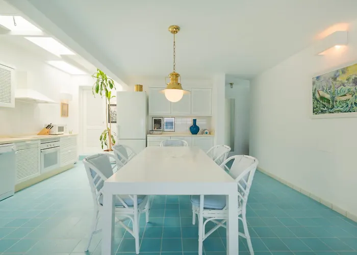 别墅 Luxury Sea Front Caleton 40 *