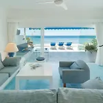 Luxury Sea Front Caleton 40 빌라