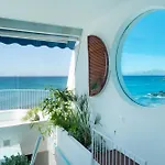 빌라 Luxury Sea Front Caleton 40