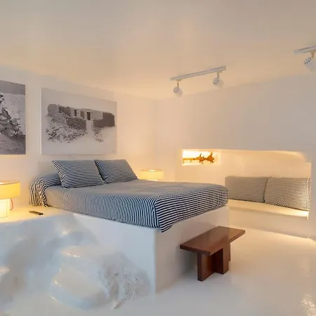 Luxury Sea Front Caleton 40 *