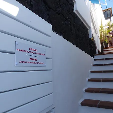 Luxury Sea Front Caleton 40