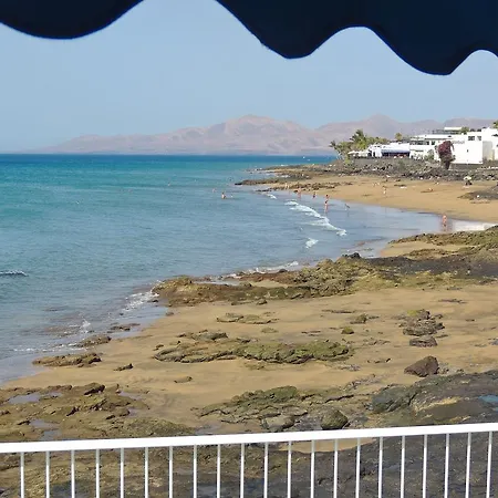 Villa Luxury Sea Front Caleton 40