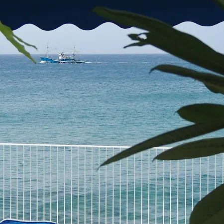 ヴィラ Luxury Sea Front Caleton 40 プエルト・デル・カルメン